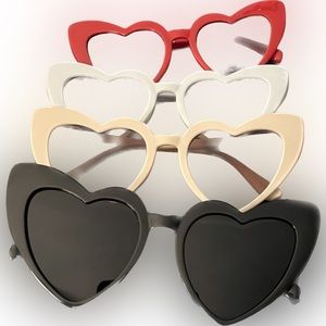 4 Vintage heart shaped sunglasses for 35$!